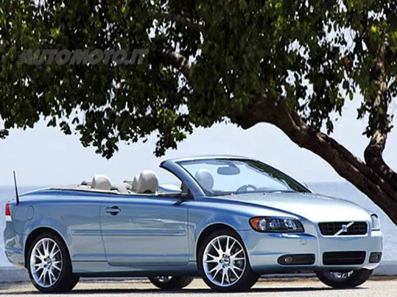 Volvo C70 2.4 D5 20V Geartronic Momentum