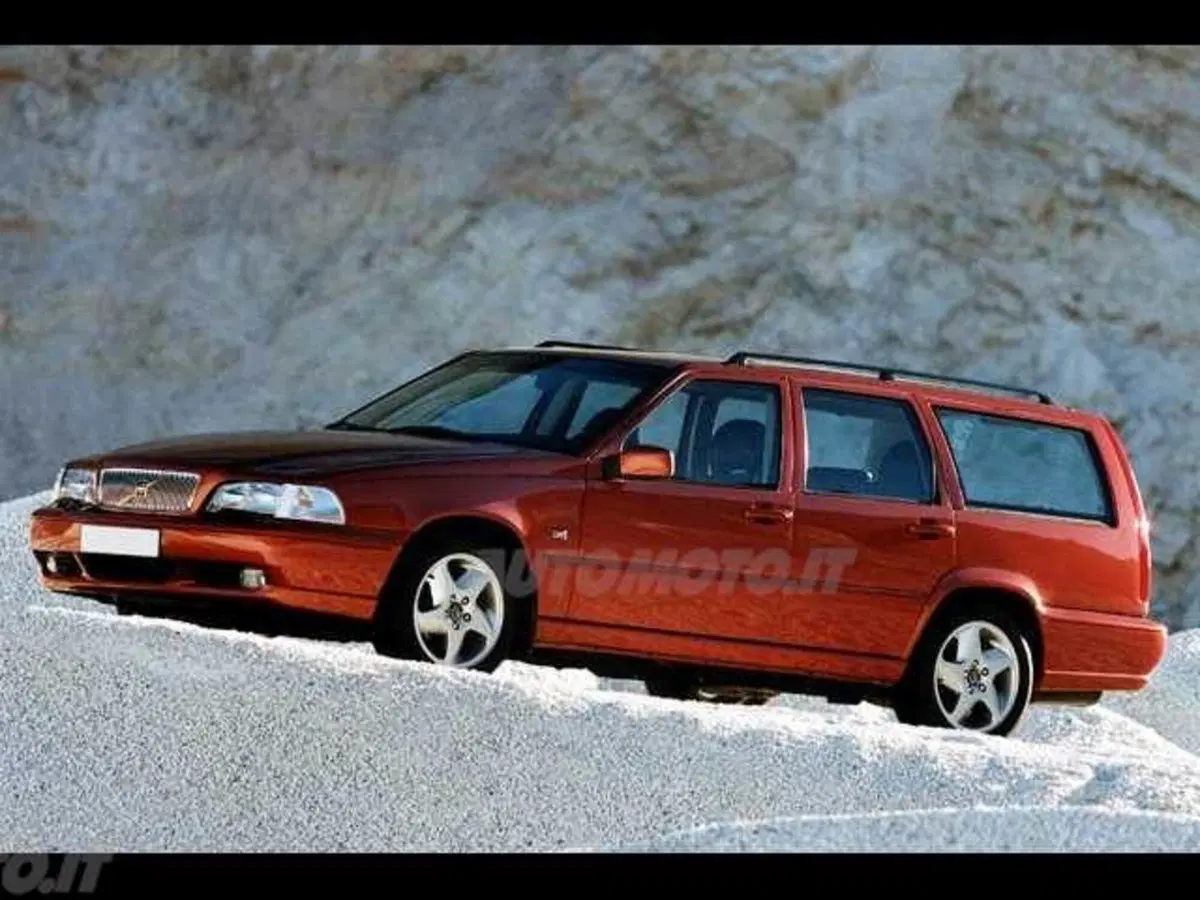 Volvo V70 2.4i turbo 20V cat aut. T-5 AWD