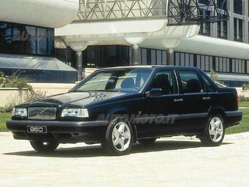 Volvo 850 2.3i turbo 20V cat T-5 