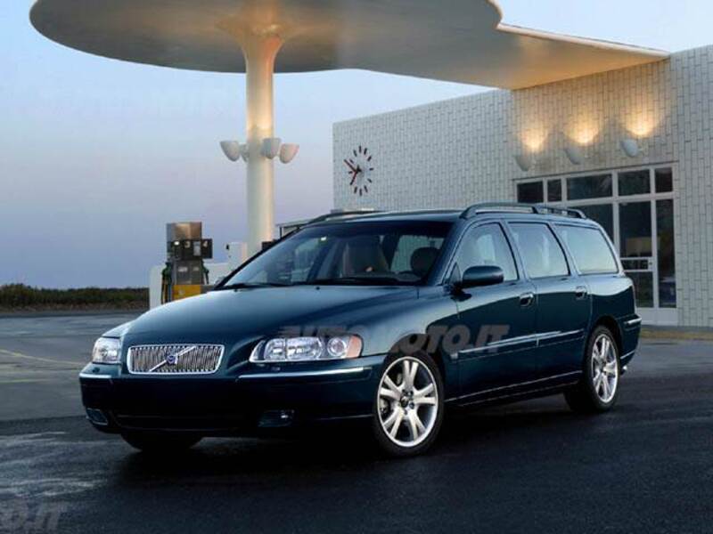 Volvo V70 2.4i 20V cat Bi-Fuel Metano Momentum 