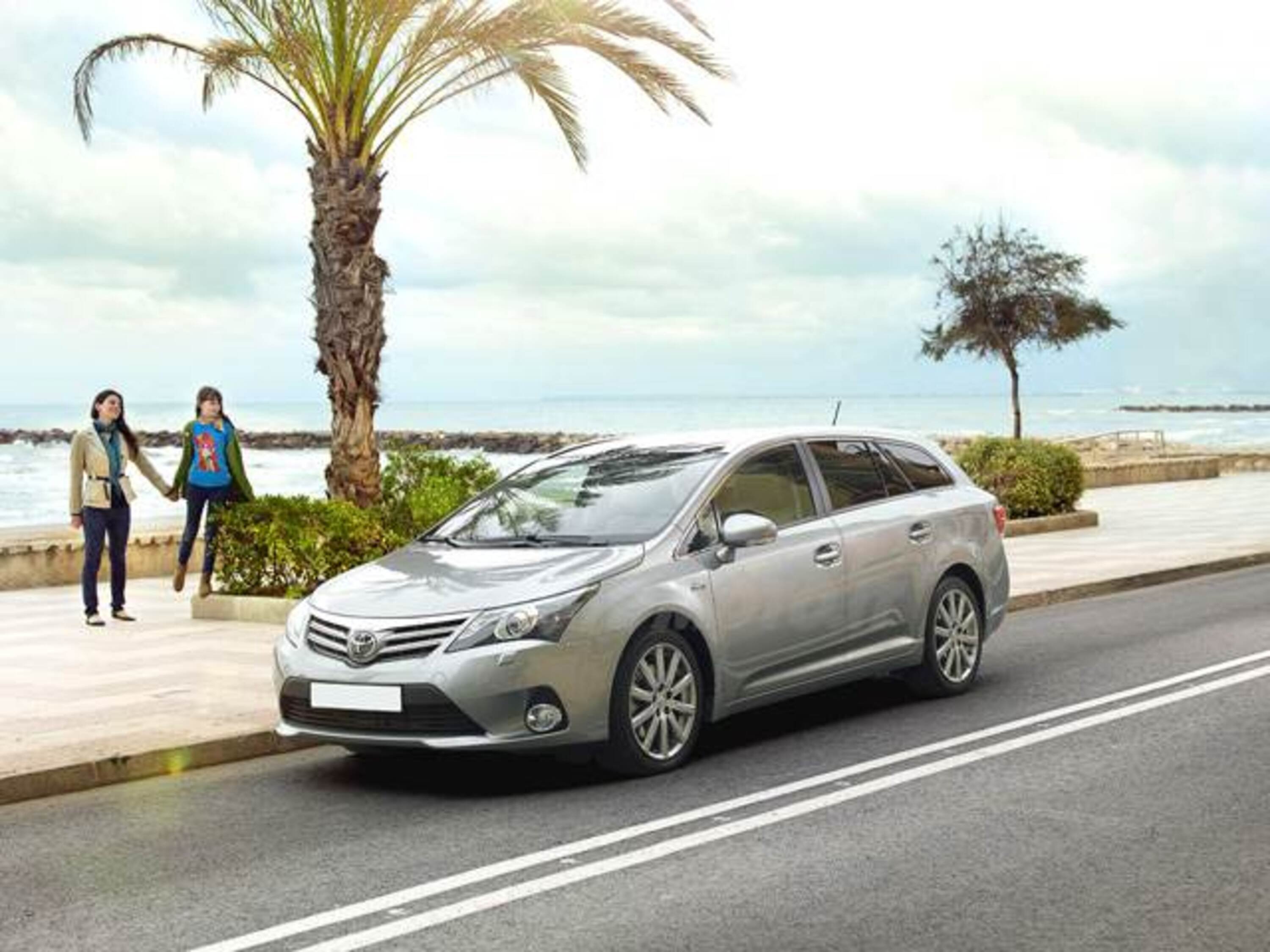 Toyota Avensis Station Wagon 2.2 D-Cat aut. Wagon Style Safety
