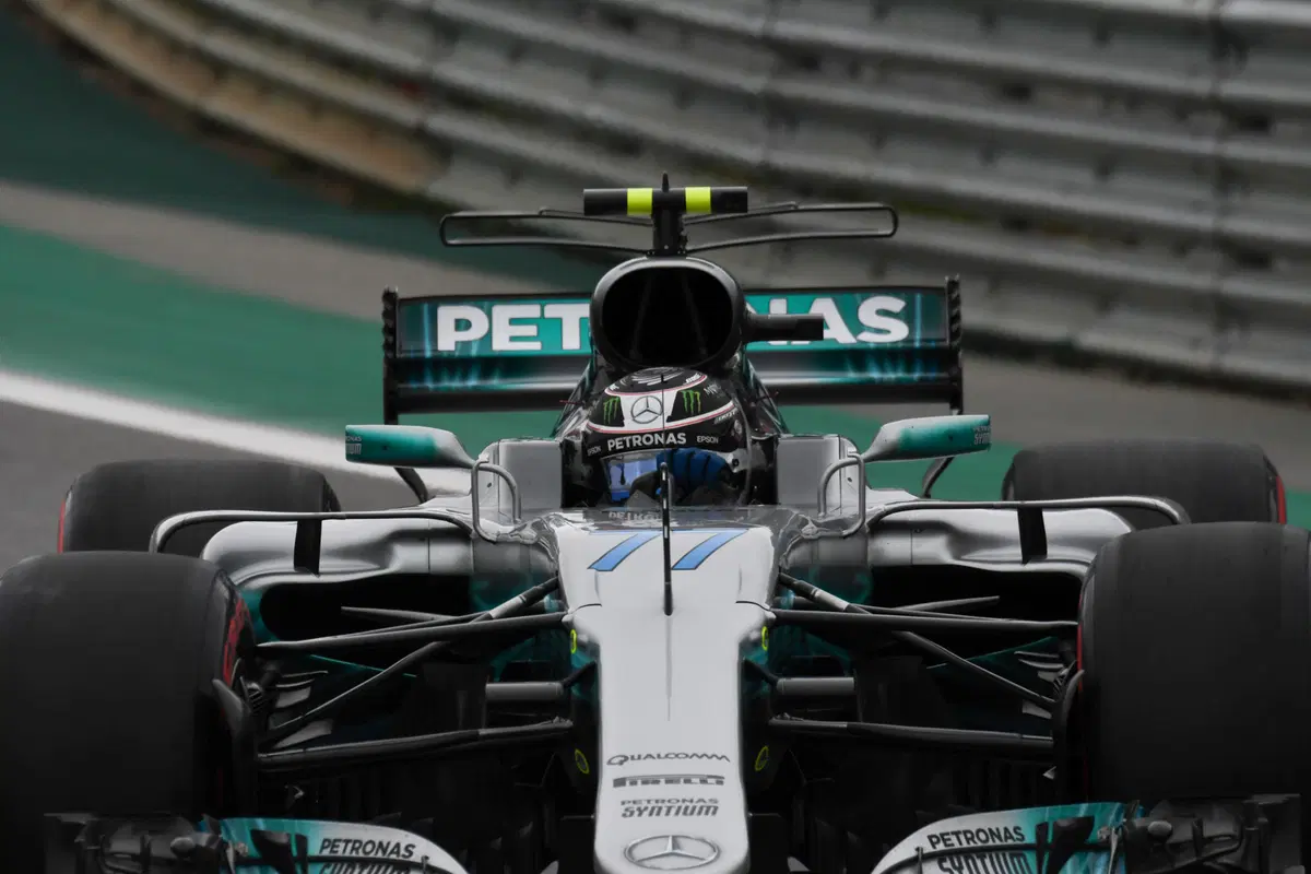 F1, GP Brasile 2017: pole per Bottas. Secondo Vettel (4)