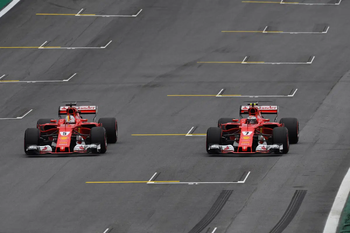 F1, GP Brasile 2017: pole per Bottas. Secondo Vettel (6)