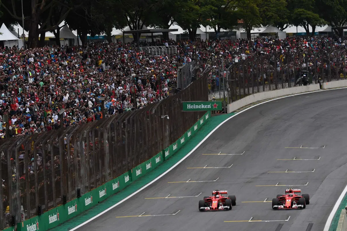 F1, GP Brasile 2017: pole per Bottas. Secondo Vettel (7)