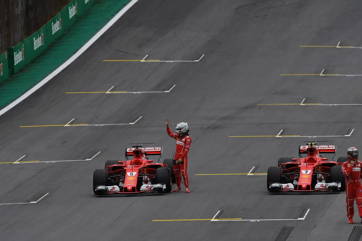 F1, GP Brasile 2017: pole per Bottas. Secondo Vettel (11)