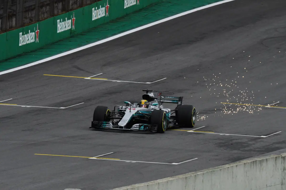 F1, GP Brasile 2017: pole per Bottas. Secondo Vettel (23)