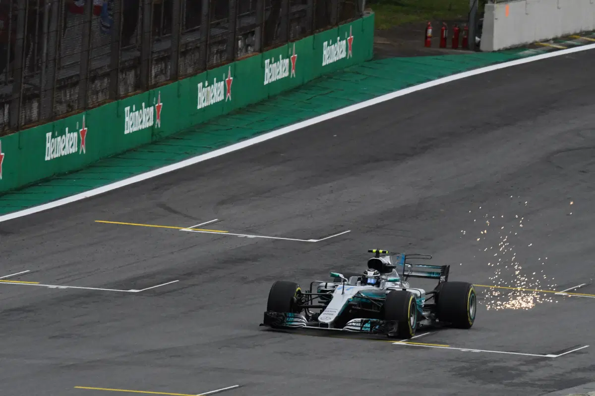 F1, GP Brasile 2017: pole per Bottas. Secondo Vettel (25)