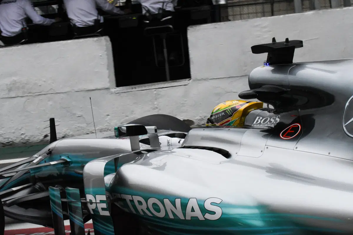 F1, GP Brasile 2017: pole per Bottas. Secondo Vettel (28)