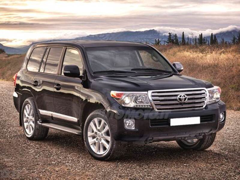 Toyota Land Cruiser V8 V8 4.5 AT 7 posti Lounge