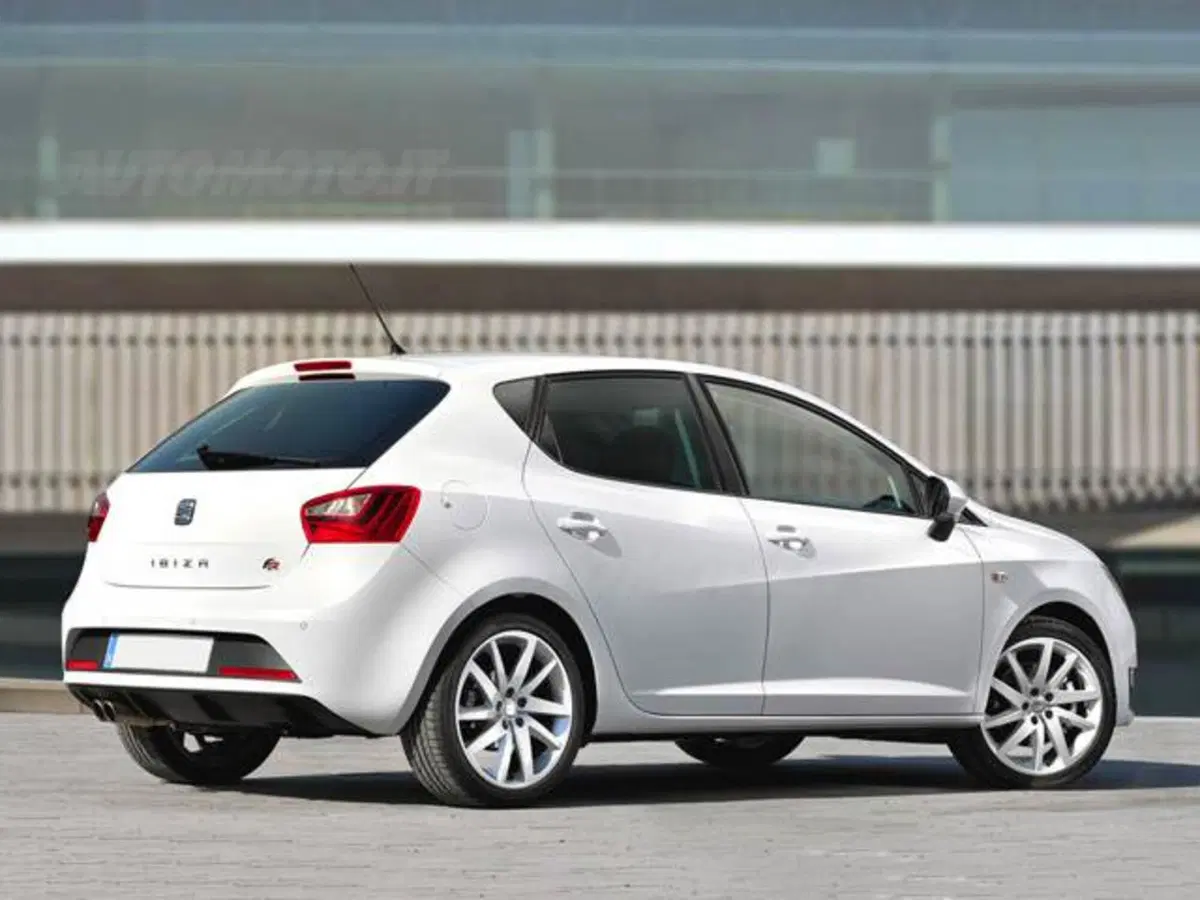SEAT Ibiza 1.2 TSI 5 porte FR (3)