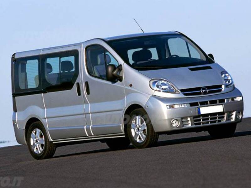 Opel Vivaro Furgone (2001-06)