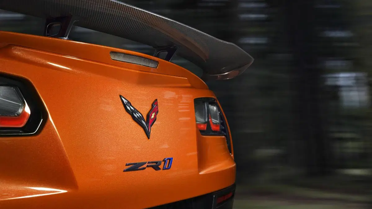 Corvette ZR1, torna la sigla che fa tremare il mondo (4)