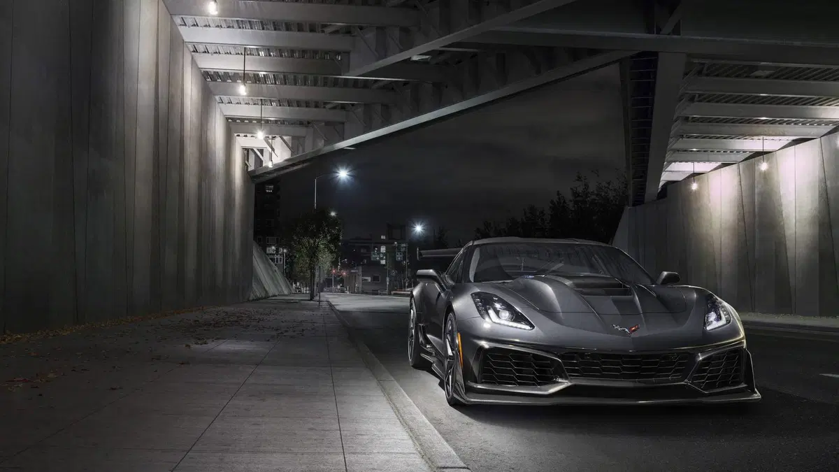 Corvette ZR1, torna la sigla che fa tremare il mondo (9)