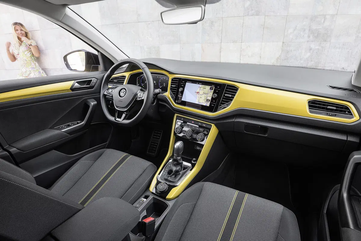 Volkswagen T-Roc 1.5 TSI ACT DSG Business BlueMotion Technology (38)