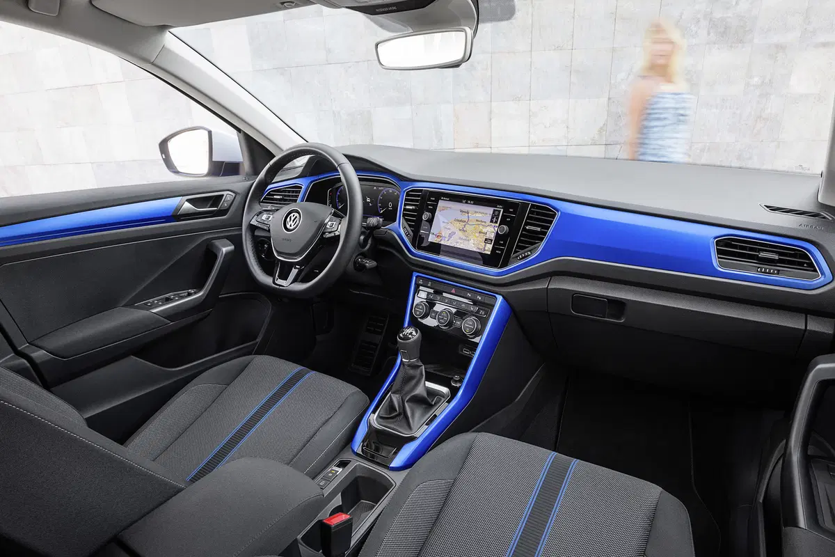 Volkswagen T-Roc 1.5 TSI ACT DSG Business BlueMotion Technology (35)