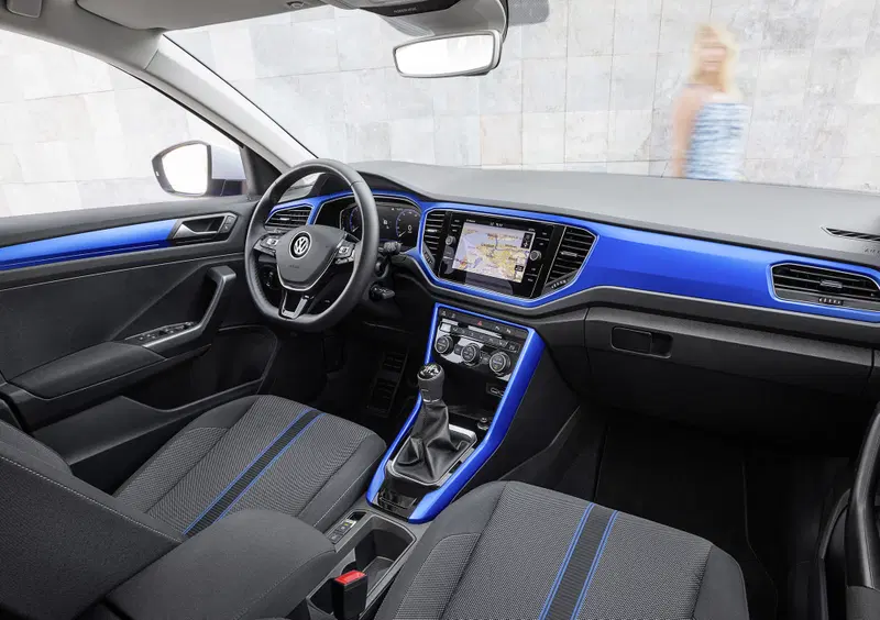 Volkswagen T-Roc (2017-26) (35)
