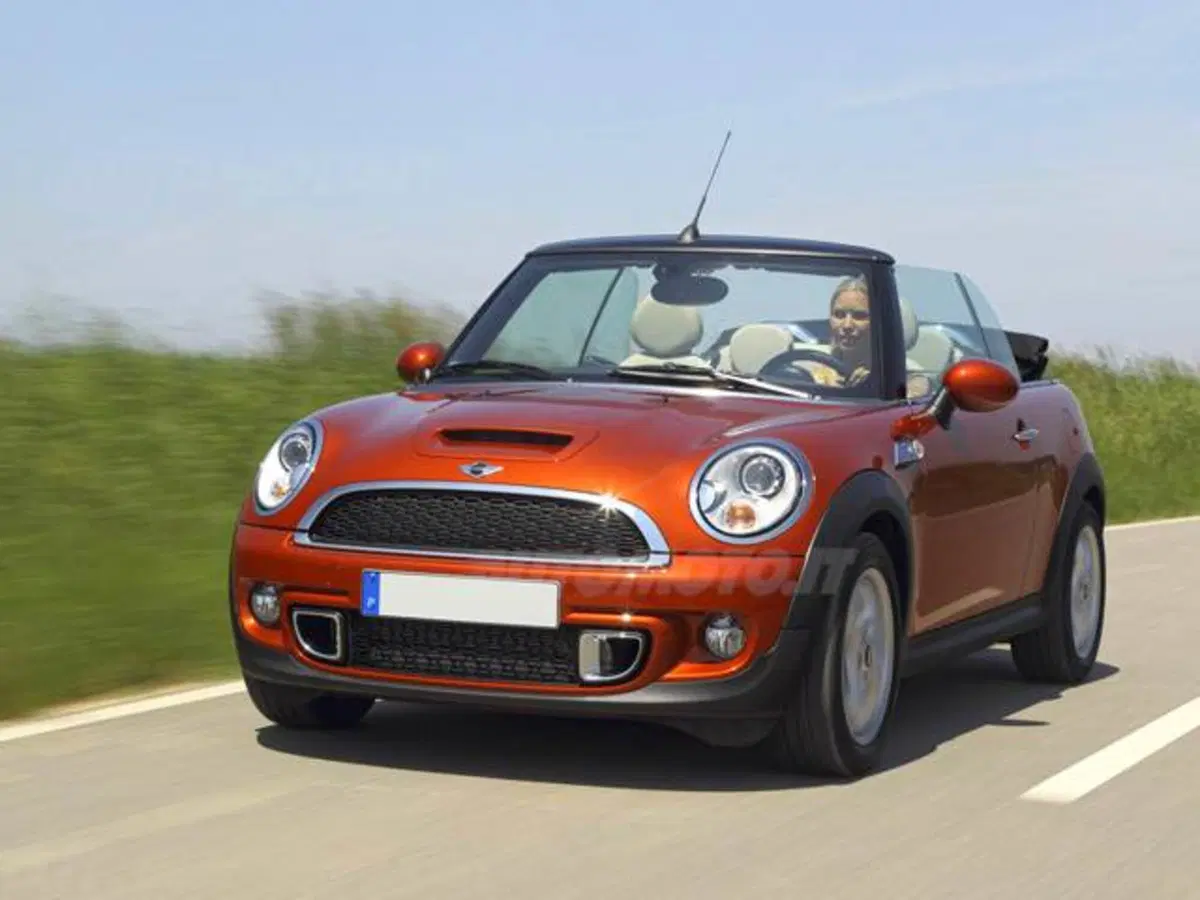 MINI Mini Cabrio 1.6 16V John Cooper Works Cabrio
