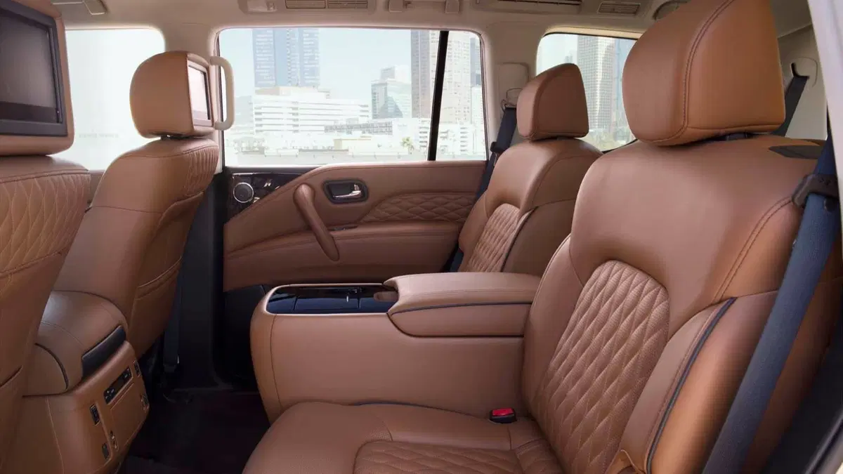 Infiniti QX80: a Dubai la nuova versione (3)