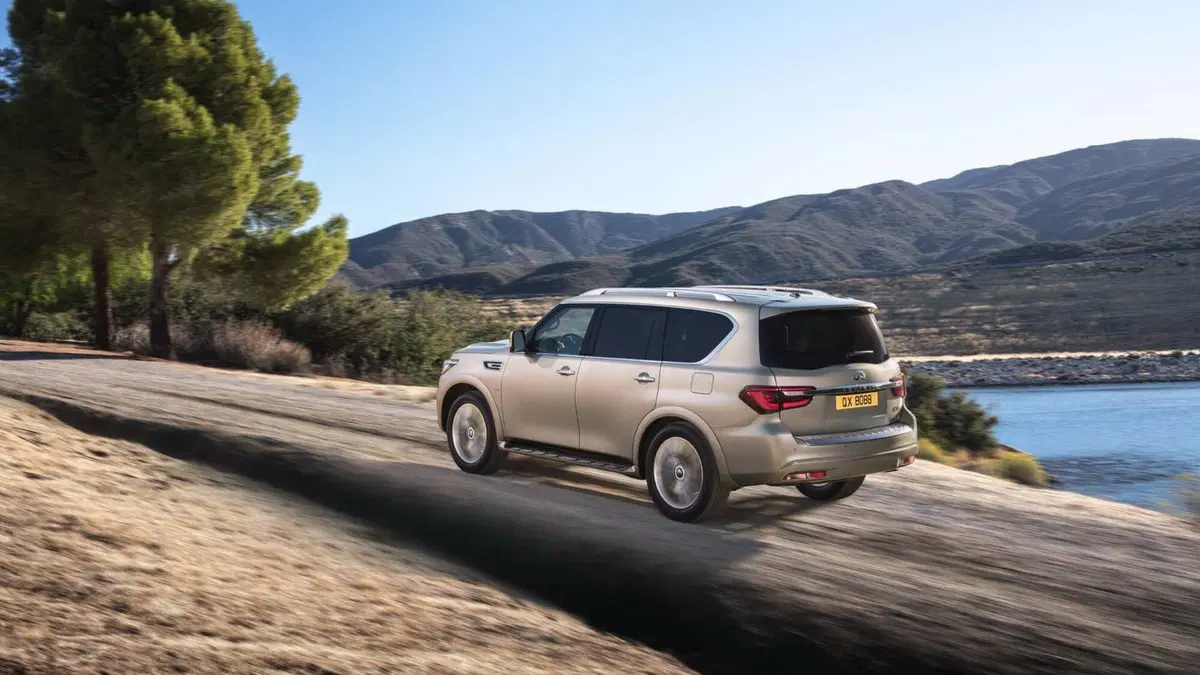 Infiniti QX80: a Dubai la nuova versione