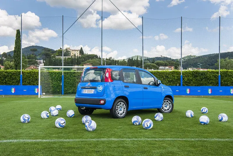 La Fiat Pandazzurri, serie speciale creata per l'Europeo 2016