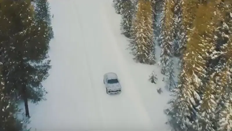 Lamborghini Urus: eccolo in azione sulla neve [video]