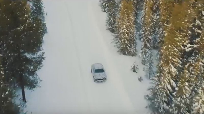 Lamborghini Urus: eccolo in azione sulla neve [video]