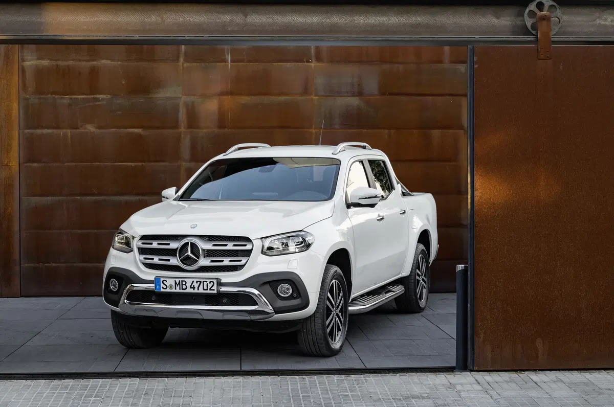 Mercedes-Benz Classe X Pick-up 250 d 4Matic Progressive (25)