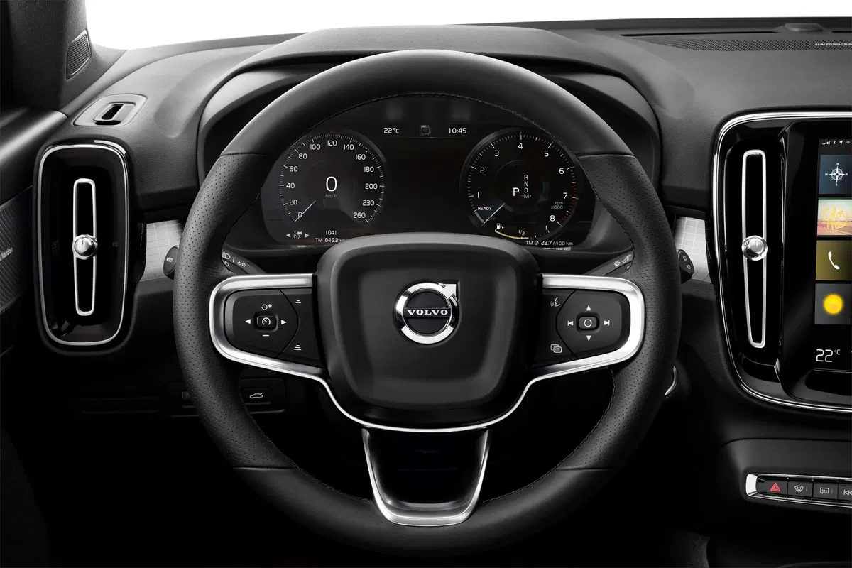 Volvo XC40 B3 automatico Essential (11)