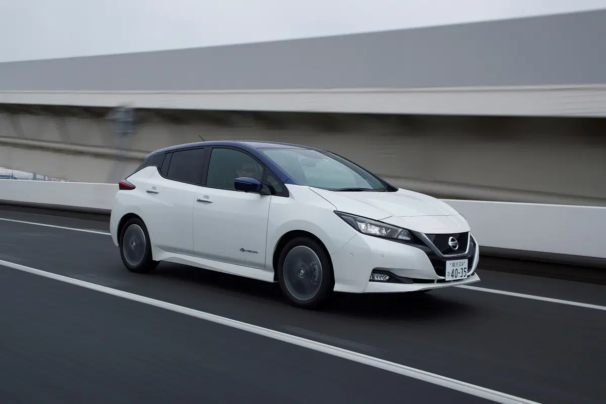 Nissan Leaf Tekna 40 kWh ProPilot Park (23)