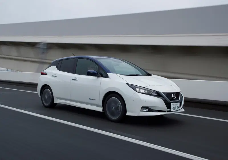 Nissan Leaf (2017-25) (23)