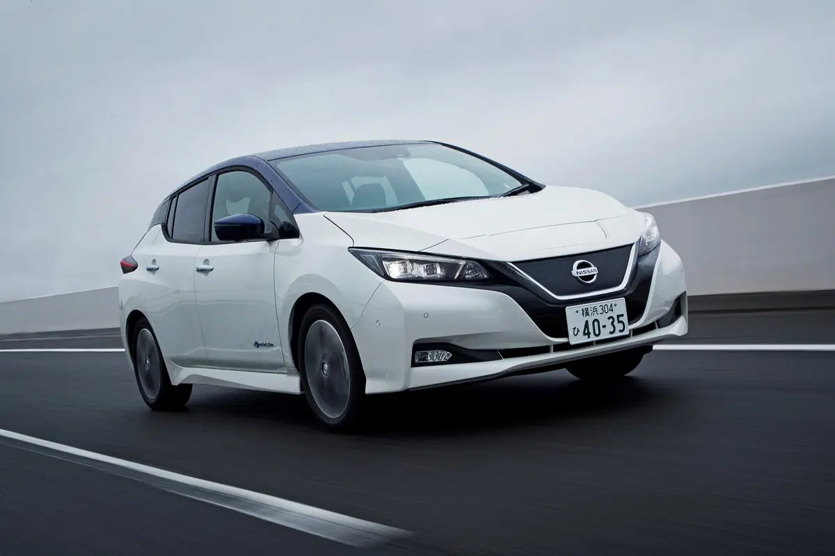 Nissan Leaf Tekna 40 kWh ProPilot Park (25)