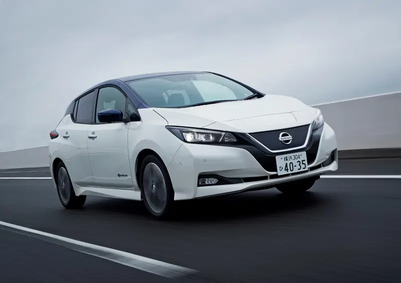 Nissan Leaf (2017-25) (25)