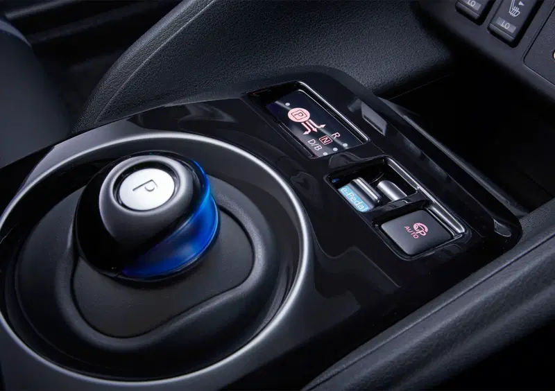 Nissan Leaf (2017-25) (32)