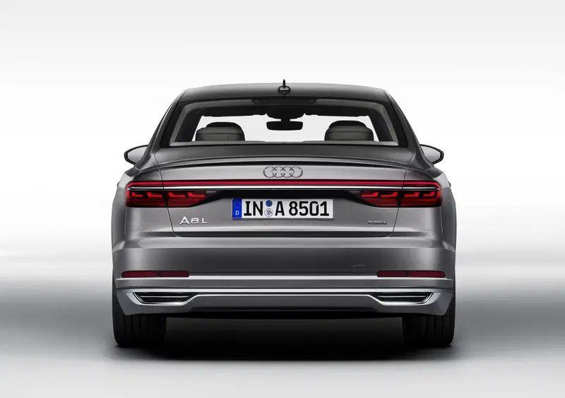 Audi A8 (2017-->>) (31)