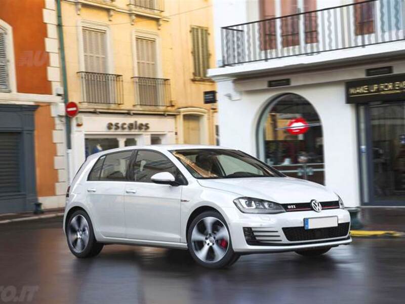 Volkswagen Golf GTI 2.0 TSI 5p. BlueMotion Technology