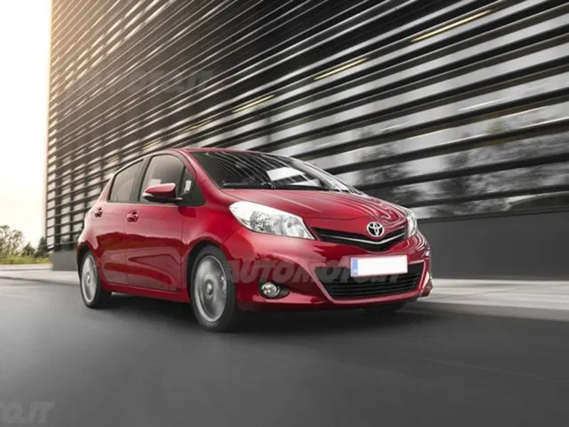 Toyota Yaris 1.D-4D 5 porte Lounge M-MT