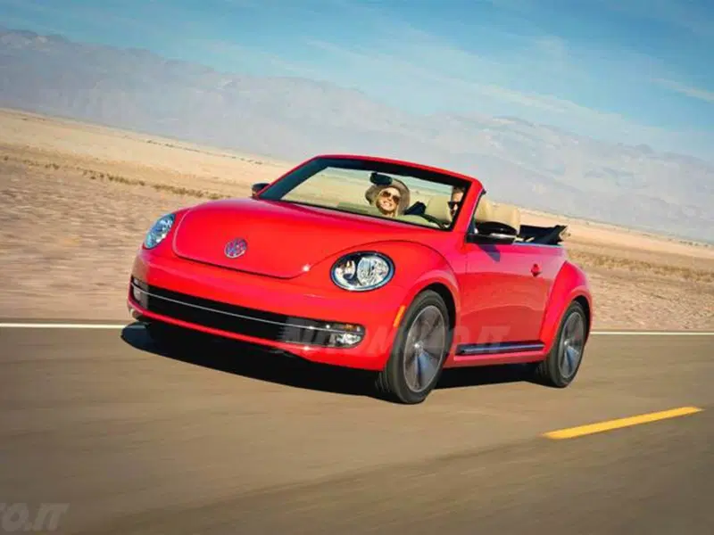 Volkswagen Maggiolino Cabrio 2.0 TSI DSG Sport