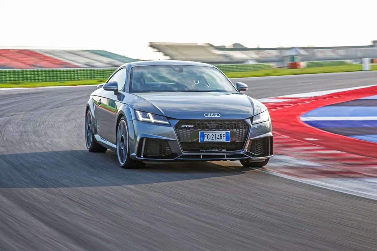 Audi Sport: con RS3, TT RS ed RS5 dalla strada alla pista. E viceversa [Video] (8)
