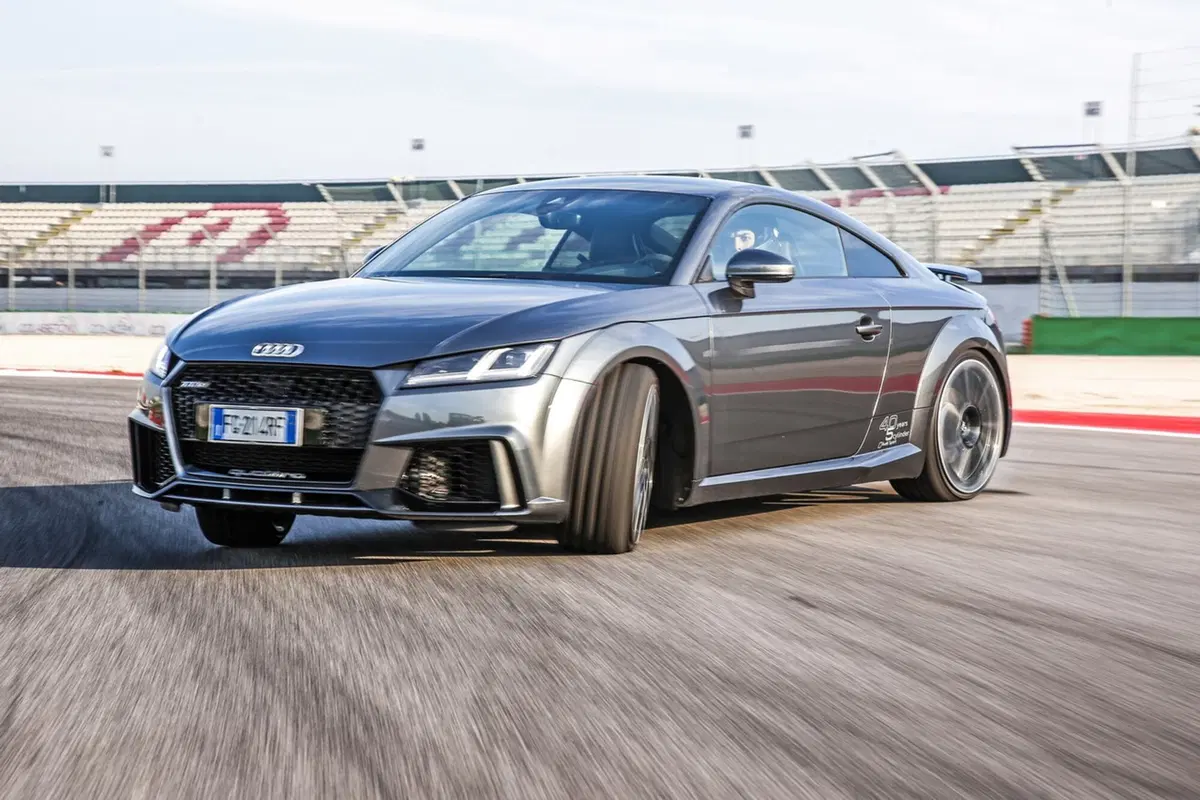 Audi Sport: con RS3, TT RS ed RS5 dalla strada alla pista. E viceversa [Video] (9)