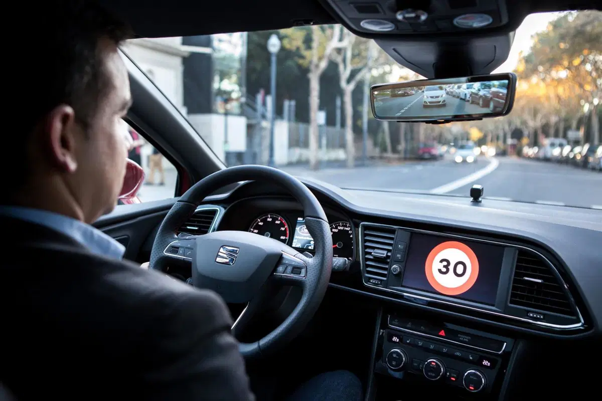 Seat Leon Cristobal, la Leon supersicura (5)