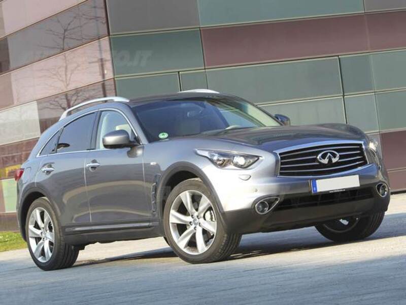 Infiniti QX70 3.0 diesel V6 AT S