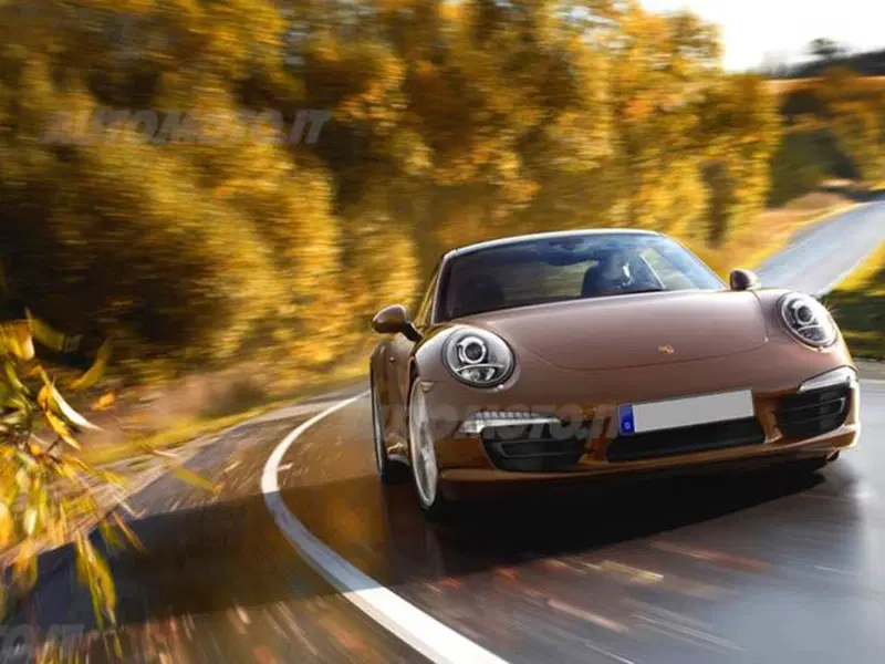 Porsche 911 Coupé 3.4 Carrera 4