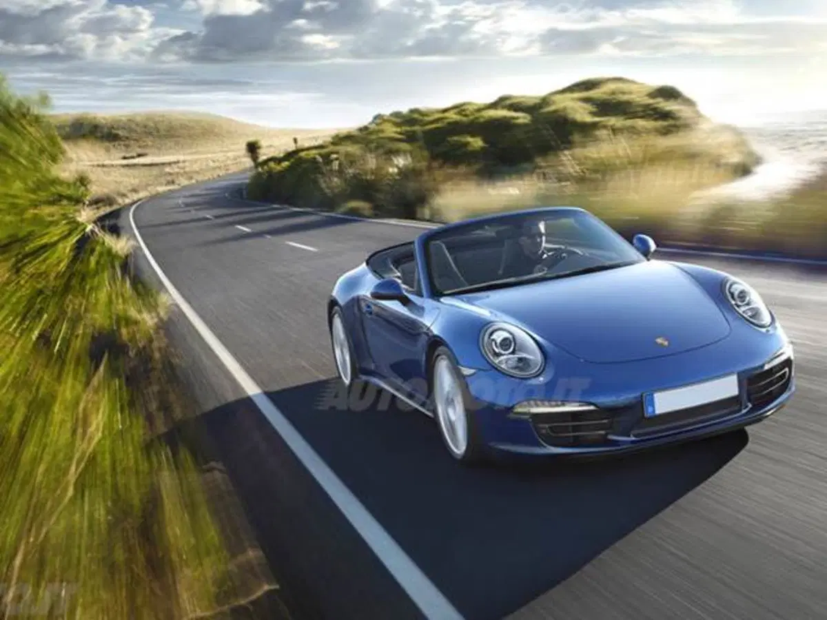 Porsche 911 Cabrio 3.4 Carrera 4