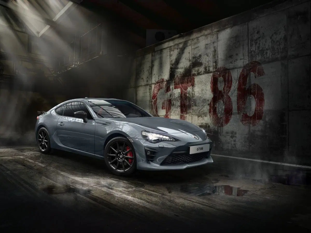 Toyota GT86 Racing Edition, per gli amanti delle corse