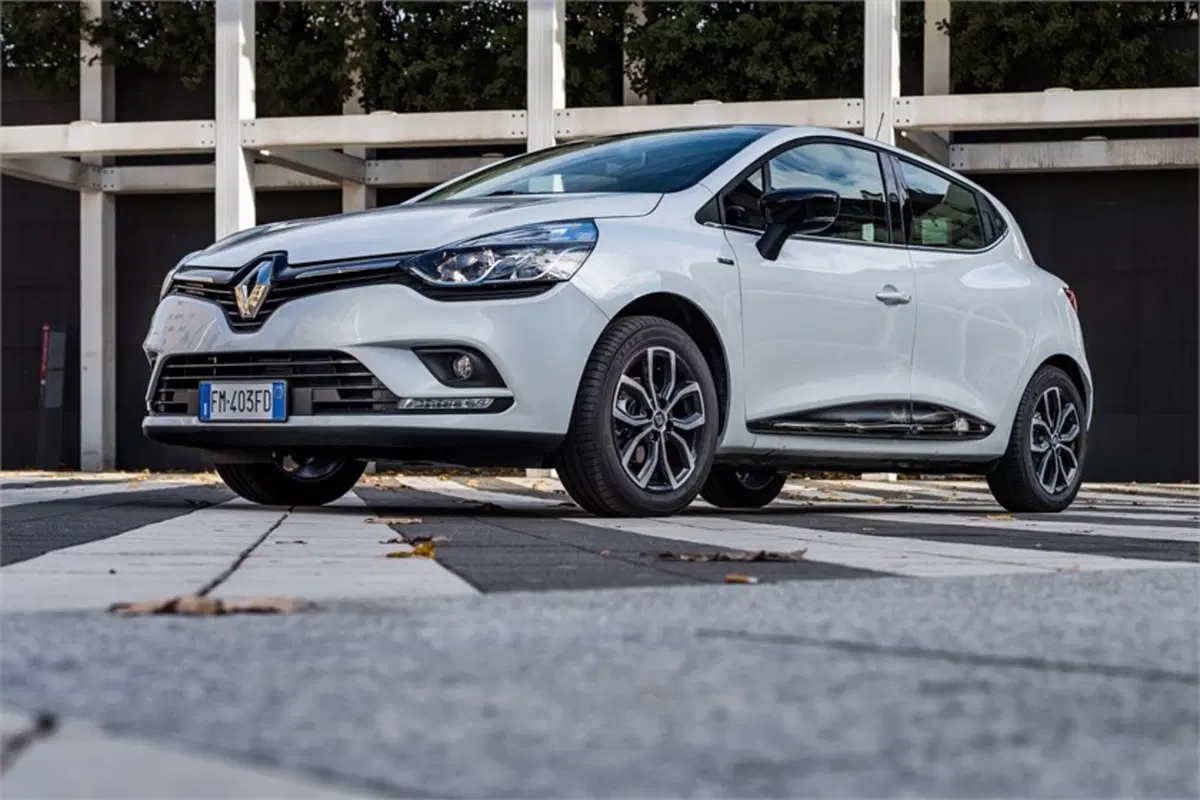 Renault Clio, la nuova Duel Collection debutta in passerella (15)
