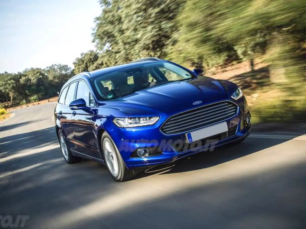 Ford Mondeo Station Wagon 2.0 TDCi 150 CV S&S Powershift Station Wagon Titanium