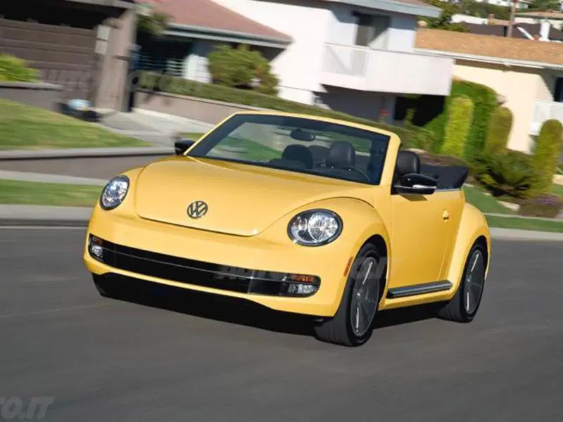 Volkswagen Maggiolino Cabrio 2.0 TDI Sport BlueMotion Technology