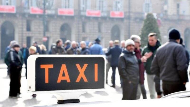 Taxi: oggi sciopero fino alle 22