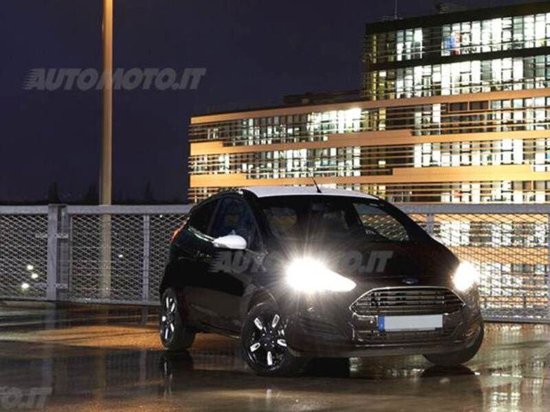 Ford Fiesta 1.0 EcoBoost 100CV 3 porte Black & White Edition