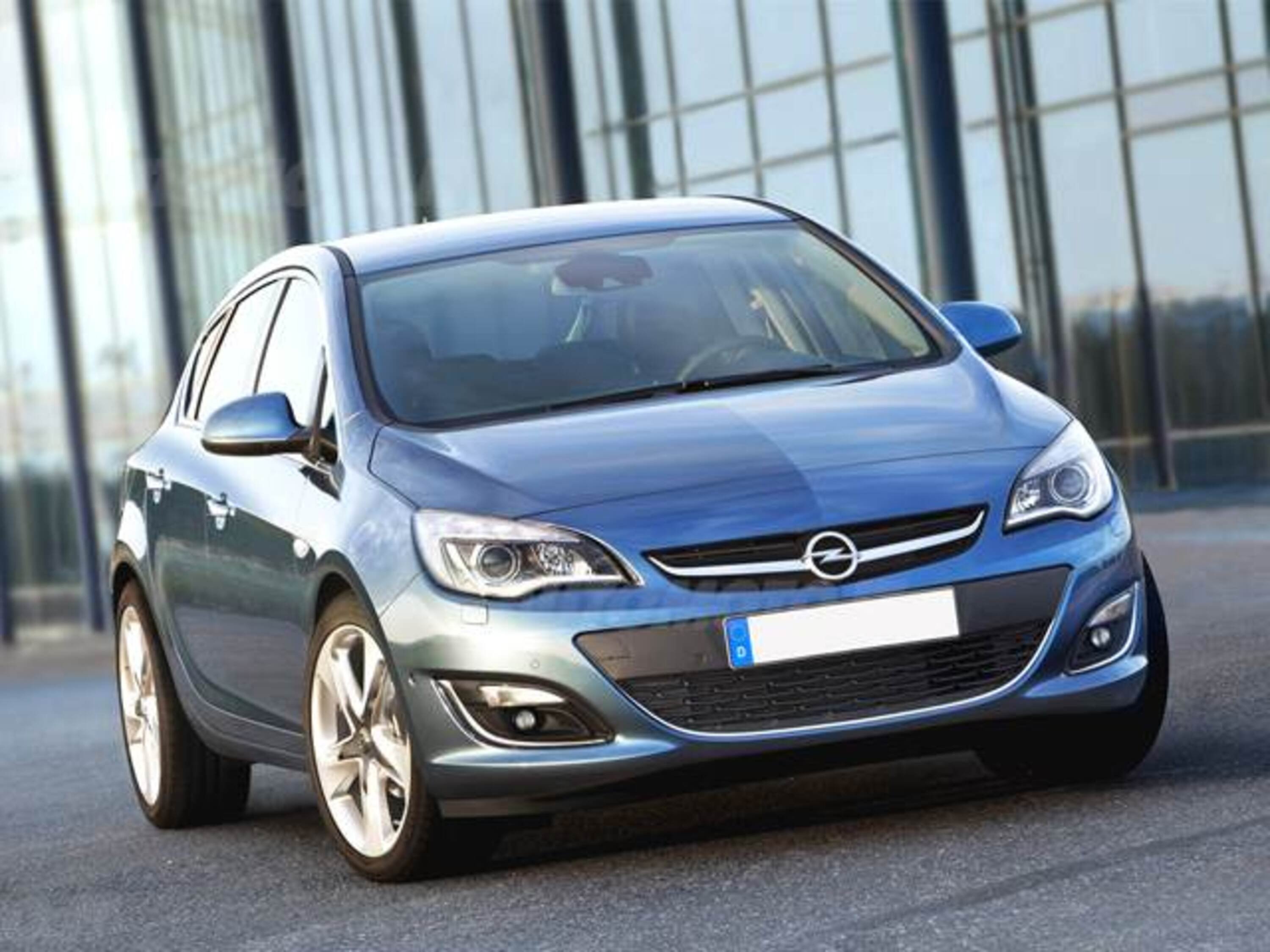 Opel Astra 1.4 100CV 5 porte Elective 